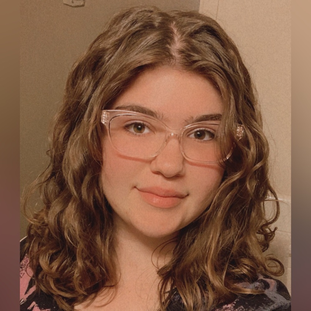 Meet Your Posher Kiana!